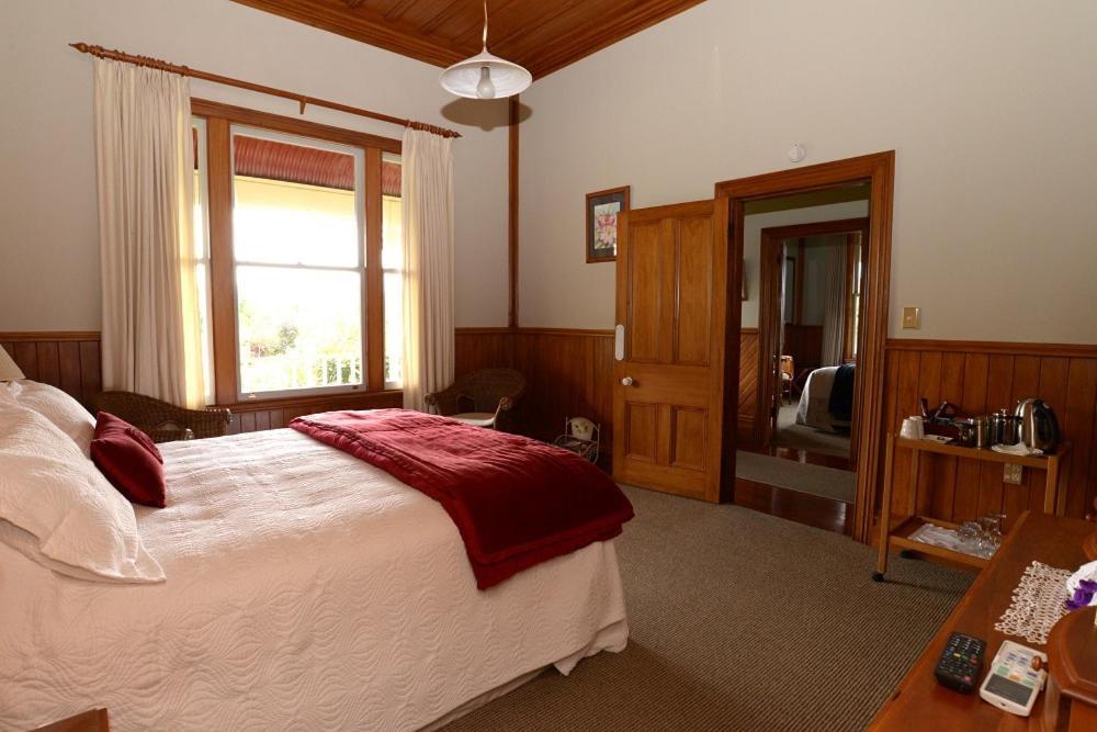 Villa Heights Bed And Breakfast New Plymouth Exterior photo